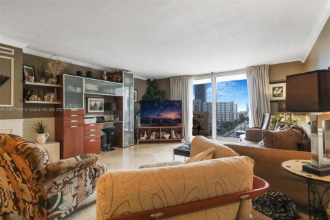 Copropriété à vendre à Hallandale Beach, Floride: 1 chambre, 120.77 m2 № 1869983 - photo 6