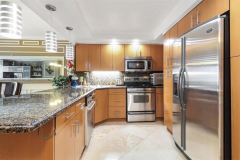 Copropriété à vendre à Hallandale Beach, Floride: 1 chambre, 120.77 m2 № 1869983 - photo 1