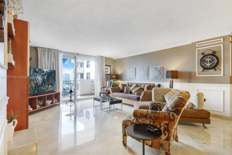 Copropriété à vendre à Hallandale Beach, Floride: 1 chambre, 120.77 m2 № 1869983 - photo 3
