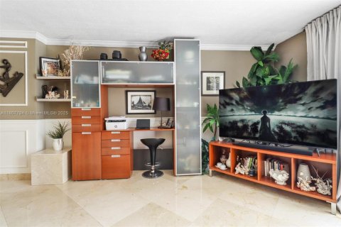 Copropriété à vendre à Hallandale Beach, Floride: 1 chambre, 120.77 m2 № 1869983 - photo 11