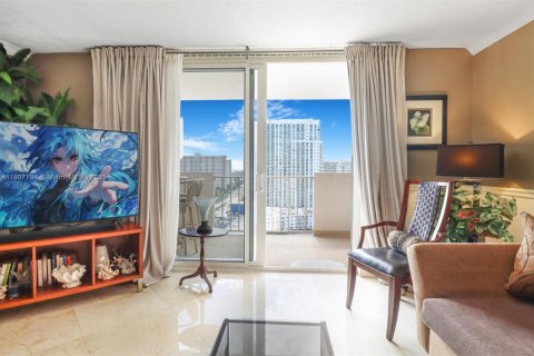Copropriété à vendre à Hallandale Beach, Floride: 1 chambre, 120.77 m2 № 1869983 - photo 14