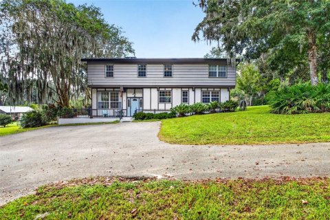 Casa en Dade City, Florida 4 dormitorios, 235.79 m2 № 2385900