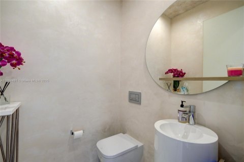 Copropriété à louer à Sunny Isles Beach, Floride: 4 chambres, 336.77 m2 № 2057606 - photo 25