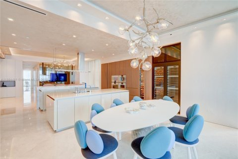 Copropriété à louer à Sunny Isles Beach, Floride: 4 chambres, 336.77 m2 № 2057606 - photo 11