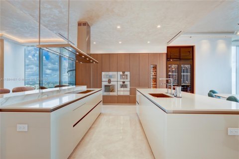 Copropriété à louer à Sunny Isles Beach, Floride: 4 chambres, 336.77 m2 № 2057606 - photo 10