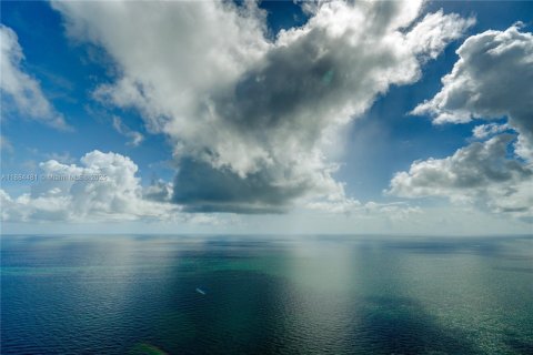 Copropriété à louer à Sunny Isles Beach, Floride: 4 chambres, 336.77 m2 № 2057606 - photo 3