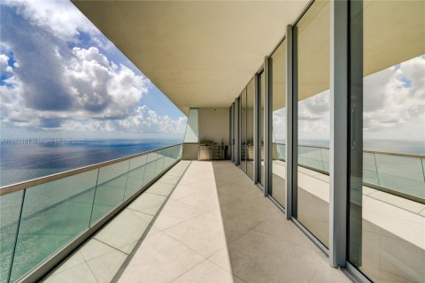 Copropriété à louer à Sunny Isles Beach, Floride: 4 chambres, 336.77 m2 № 2057606 - photo 5