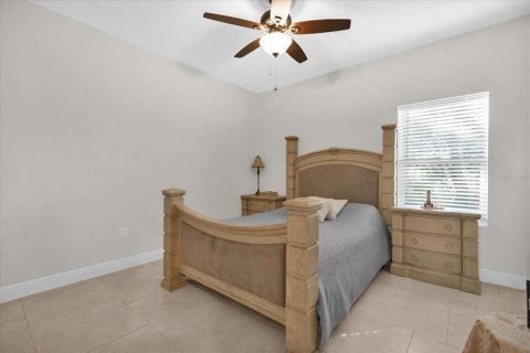 Immobilier commercial à vendre à Kissimmee, Floride: 6 chambres, 321.44 m2 № 2136110 - photo 11