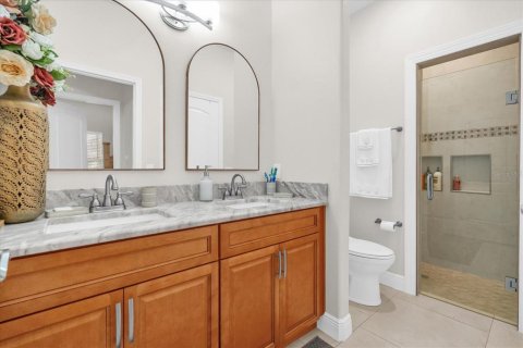 Immobilier commercial à vendre à Kissimmee, Floride: 6 chambres, 321.44 m2 № 2136110 - photo 13