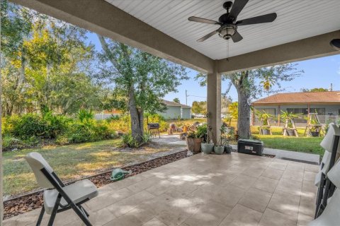 Immobilier commercial à vendre à Kissimmee, Floride: 6 chambres, 321.44 m2 № 2136110 - photo 17