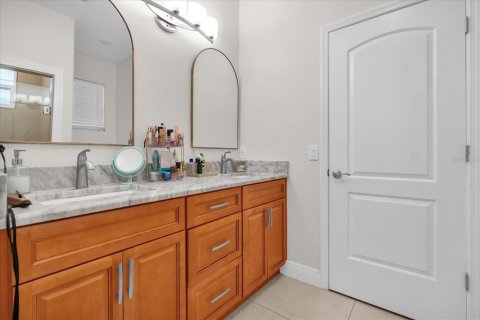 Immobilier commercial à vendre à Kissimmee, Floride: 6 chambres, 321.44 m2 № 2136110 - photo 9
