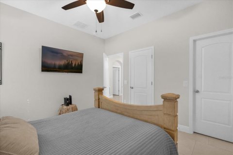 Immobilier commercial à vendre à Kissimmee, Floride: 6 chambres, 321.44 m2 № 2136110 - photo 12