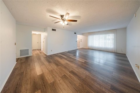 Condominio en venta en Clearwater, Florida, 2 dormitorios, 155.61 m2 № 2278101 - foto 3