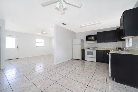 Appartement à louer à Orlando, Floride: 2 chambres, 83.61 m2 № 1829086 - photo 9