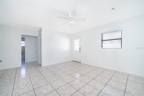 Appartement à louer à Orlando, Floride: 2 chambres, 83.61 m2 № 1829086 - photo 6