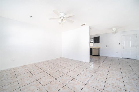 Appartement à louer à Orlando, Floride: 2 chambres, 83.61 m2 № 1829086 - photo 4