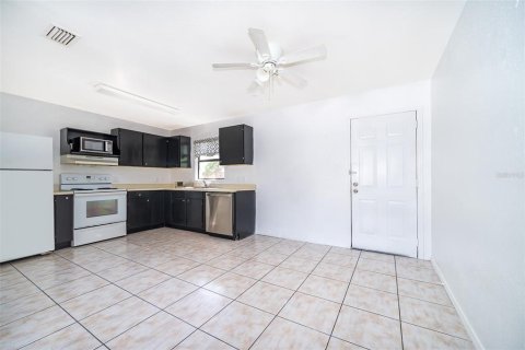 Appartement à louer à Orlando, Floride: 2 chambres, 83.61 m2 № 1829086 - photo 8