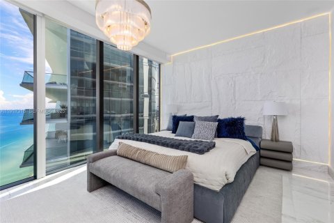 Condominio en venta en Sunny Isles Beach, Florida, 4 dormitorios, 385.92 m2 № 2077156 - foto 27