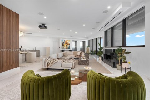 Condominio en venta en Sunny Isles Beach, Florida, 4 dormitorios, 385.92 m2 № 2077156 - foto 19