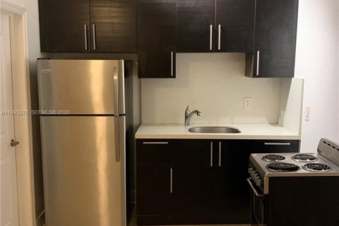 Apartamento en alquiler en Coral Gables, Florida, 23.23 m2 № 2057095 - foto 3