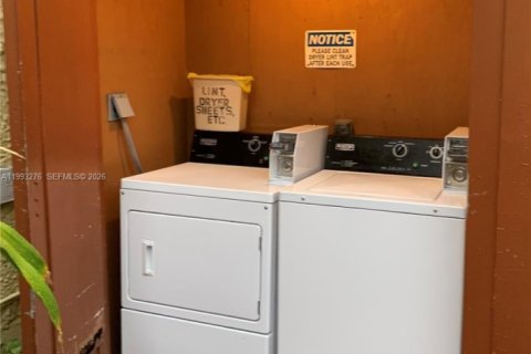 Apartamento en alquiler en Coral Gables, Florida, 23.23 m2 № 2057095 - foto 7