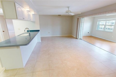 House in Punta Gorda, Florida 4 bedrooms, 248.33 sq.m. № 1565013 - photo 10