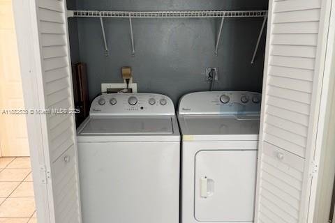 Condo in Miami, Florida, 1 bedroom  № 1932227 - photo 9