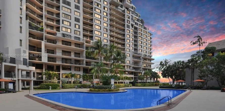 Condo in Miami, Florida, 1 bedroom  № 1932227