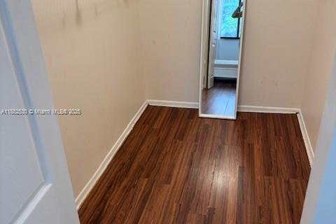 Condo in Miami, Florida, 1 bedroom  № 1932227 - photo 8
