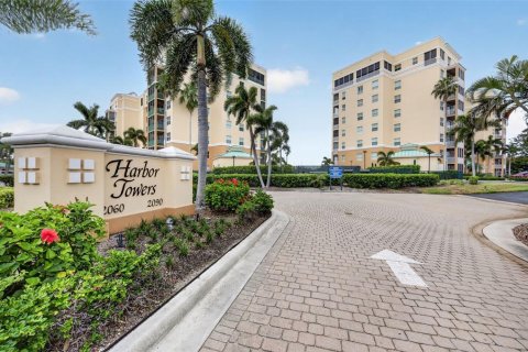Condo in Punta Gorda, Florida, 3 bedrooms  № 2097206