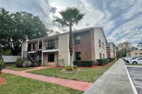 Condominio en alquiler en Land O' Lakes, Florida, 2 dormitorios, 74.32 m2 № 1853768 - foto 1
