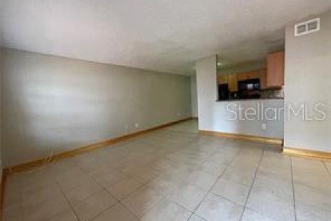 Condominio en alquiler en Land O' Lakes, Florida, 2 dormitorios, 74.32 m2 № 1853768 - foto 3