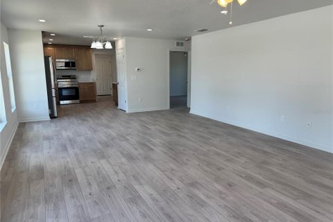 Casa en venta en Zephyrhills, Florida, 3 dormitorios, 138.42 m2 № 2218929 - foto 29