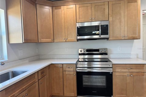 Casa en venta en Zephyrhills, Florida, 3 dormitorios, 138.42 m2 № 2218929 - foto 23