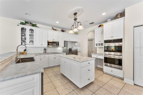 House in Palm Coast, Florida 3 bedrooms, 220.18 sq.m. № 1827398 - photo 16