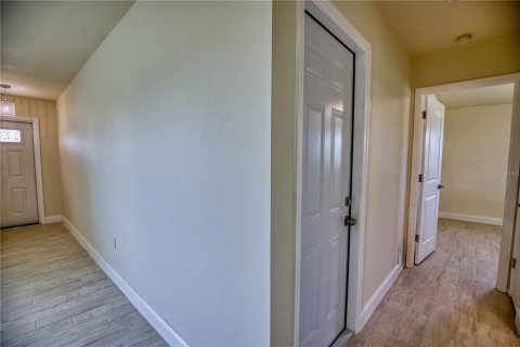 Villa ou maison à louer à Rotonda, Floride: 2 chambres, 135.54 m2 № 1717103 - photo 27
