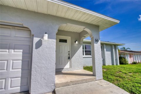 Villa ou maison à louer à Rotonda, Floride: 2 chambres, 135.54 m2 № 1717103 - photo 4