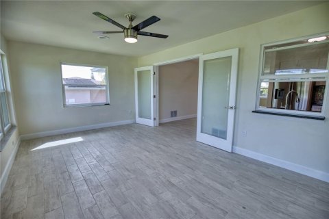 Villa ou maison à louer à Rotonda, Floride: 2 chambres, 135.54 m2 № 1717103 - photo 21