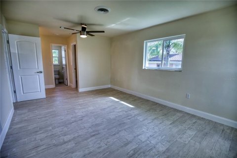 Villa ou maison à louer à Rotonda, Floride: 2 chambres, 135.54 m2 № 1717103 - photo 23