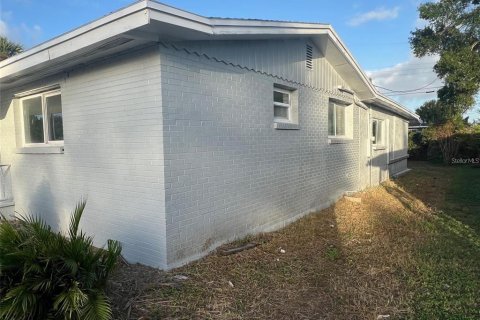Villa ou maison à louer à Cocoa, Floride: 3 chambres, 154.4 m2 № 1826999 - photo 24