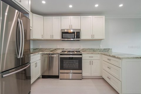 Condo in Vero Beach, Florida, 1 bedroom  № 1777233 - photo 6