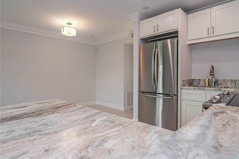 Condo in Vero Beach, Florida, 1 bedroom  № 1777233 - photo 11