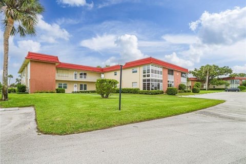 Condo in Vero Beach, Florida, 1 bedroom  № 1777233 - photo 1