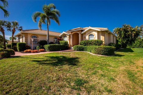 Casa en alquiler en Punta Gorda, Florida, 3 dormitorios, 173.45 m2 № 2205153 - foto 2