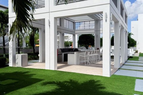 Copropriété à louer à Doral, Floride: 3 chambres, 122.17 m2 № 2024068 - photo 15