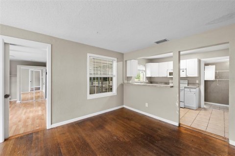 House in Bradenton, Florida 3 bedrooms, 92.9 sq.m. № 2409822 - photo 4