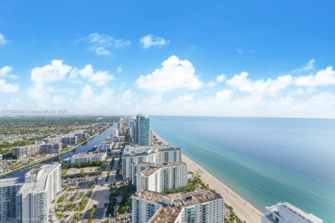 Condominio en venta en Hollywood, Florida, 1 dormitorio, 80.73 m2 № 1957614 - foto 30