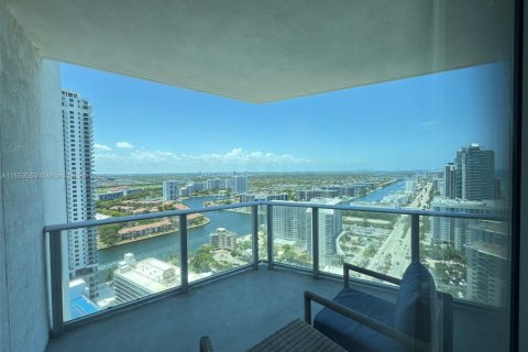 Condominio en venta en Hollywood, Florida, 1 dormitorio, 80.73 m2 № 1957614 - foto 23