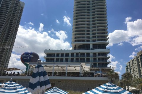 Condominio en venta en Hollywood, Florida, 1 dormitorio, 80.73 m2 № 1957614 - foto 4