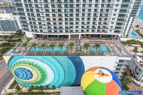 Condominio en venta en Hollywood, Florida, 1 dormitorio, 80.73 m2 № 1957614 - foto 28